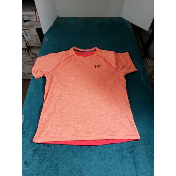 Under Armour Shirt Size Large Mens Pink Short Sleeve Heatgear Camiseta Running - Picture 1 of 9